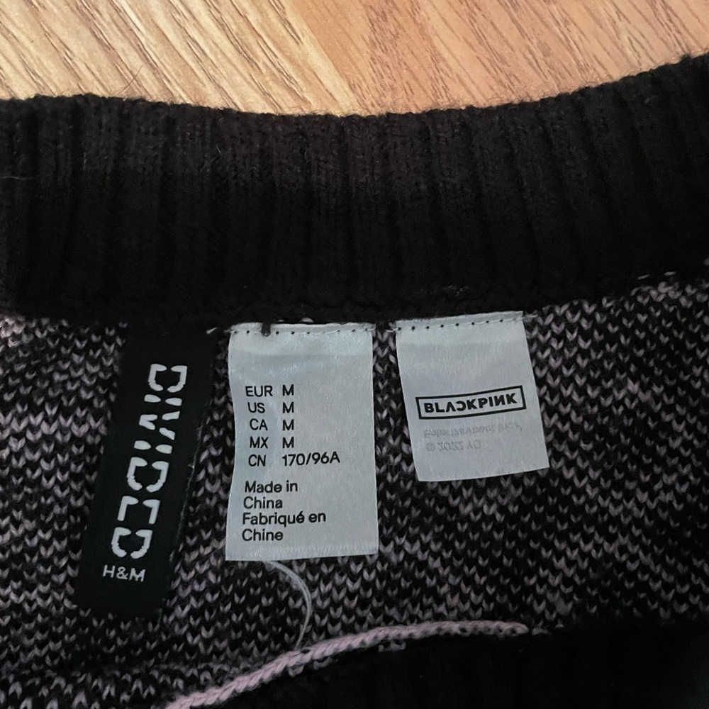 H&M BlackPink Collection Divided - Picture 4 of 6